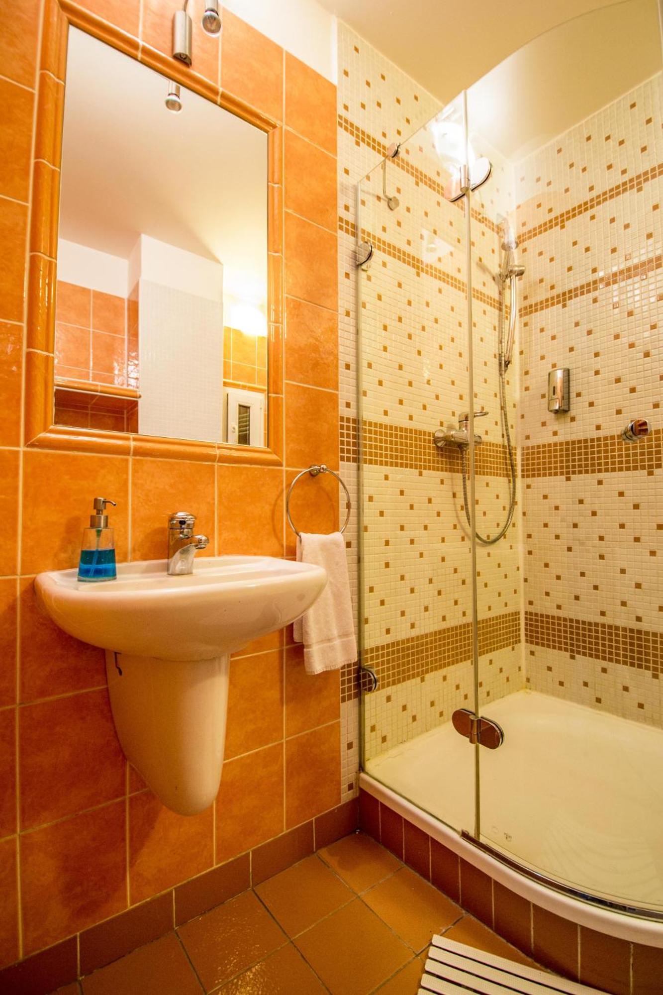 Main Prague Square Apartments Sauna And Fireplace Kültér fotó